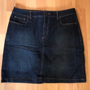 Women’s jean skort